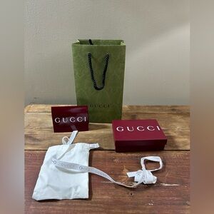 Gucci Green Bag with Red Box Set with branded ribbon, envelope and pouch!